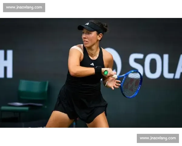 鏖战三盘逆转！田方然布里斯班封后，斩获 2025 赛季首冠